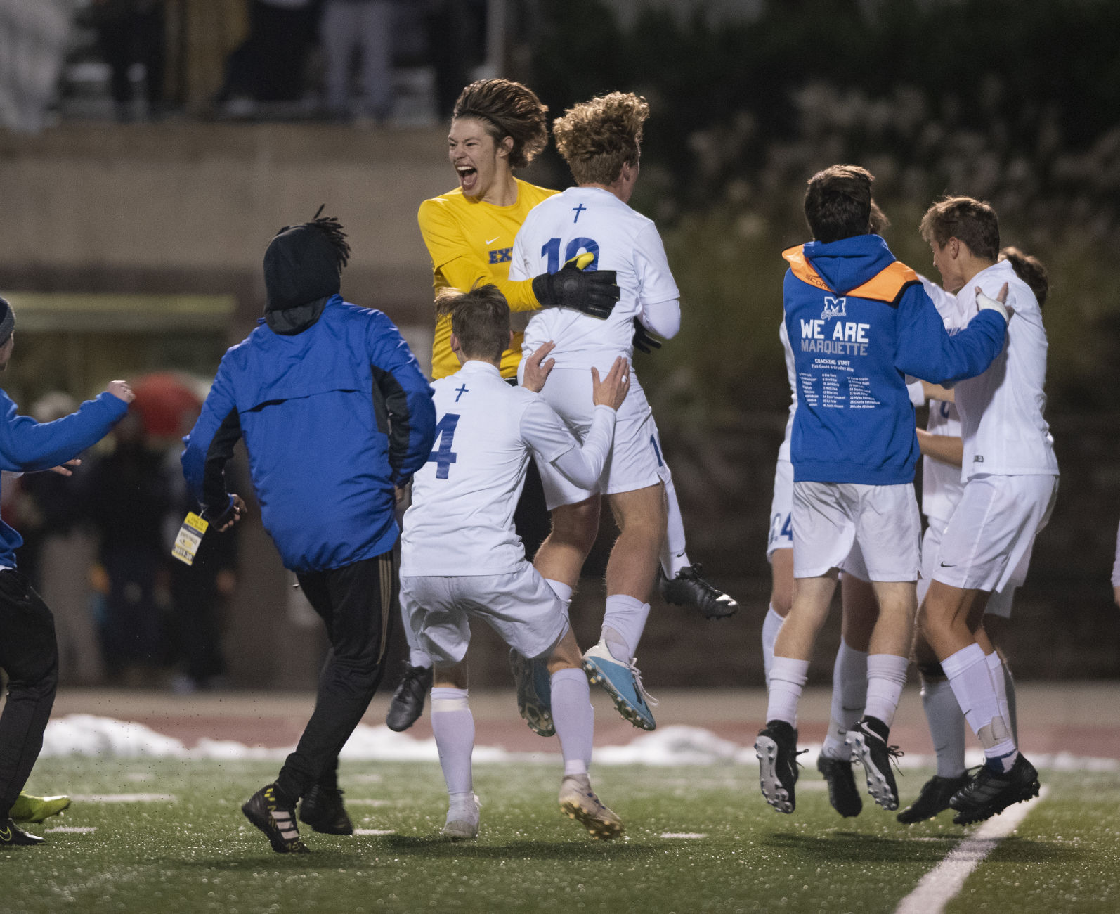 Alton Marquette vs. Quincy Notre Dame